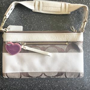 Coach - small shoulder clutch